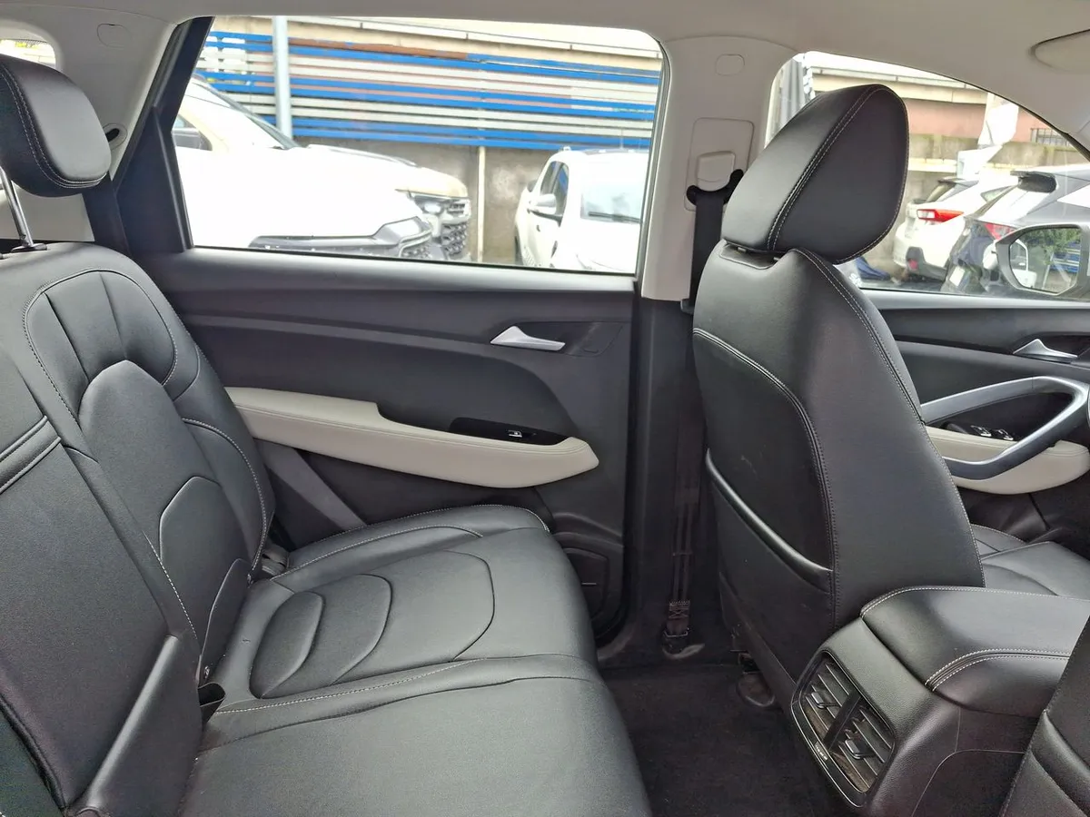 Chevrolet Captiva 1.5t Premier Fwd Mt 5p año 2023