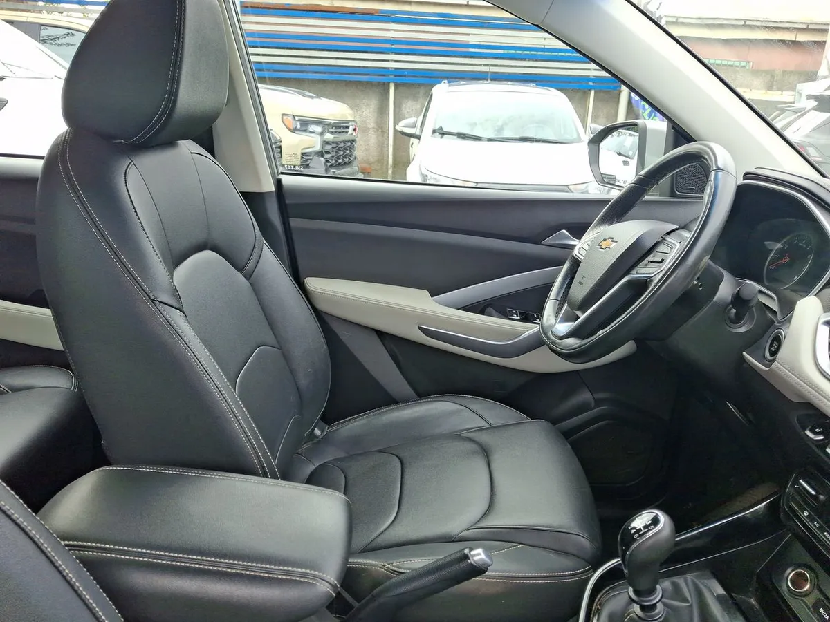 Chevrolet Captiva 1.5t Premier Fwd Mt 5p año 2023