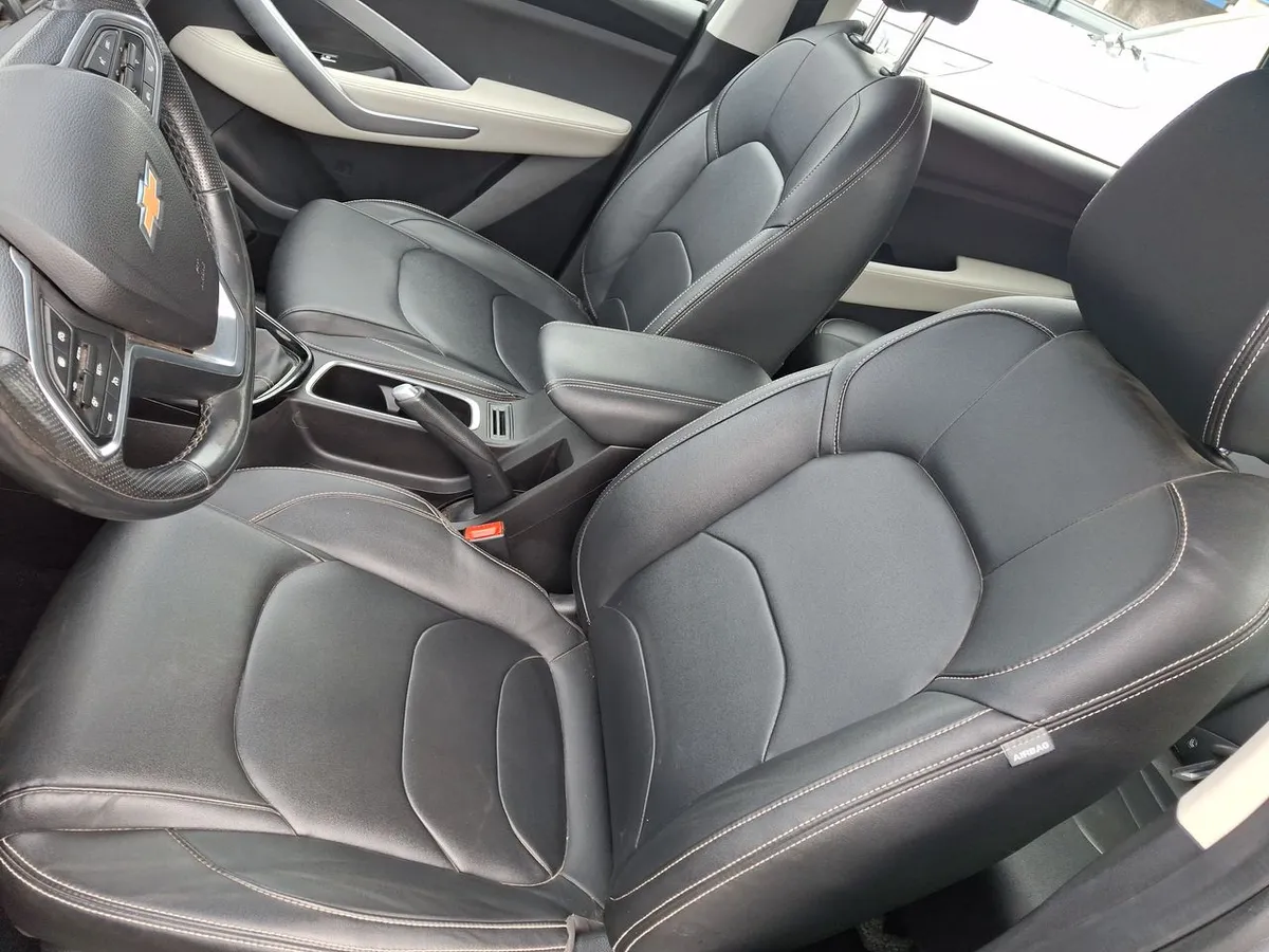 Chevrolet Captiva 1.5t Premier Fwd Mt 5p año 2023