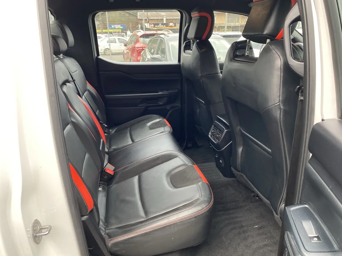Ford Ranger 3.0t Raptor 4x4 Dob. Cab. At 4p año 2024