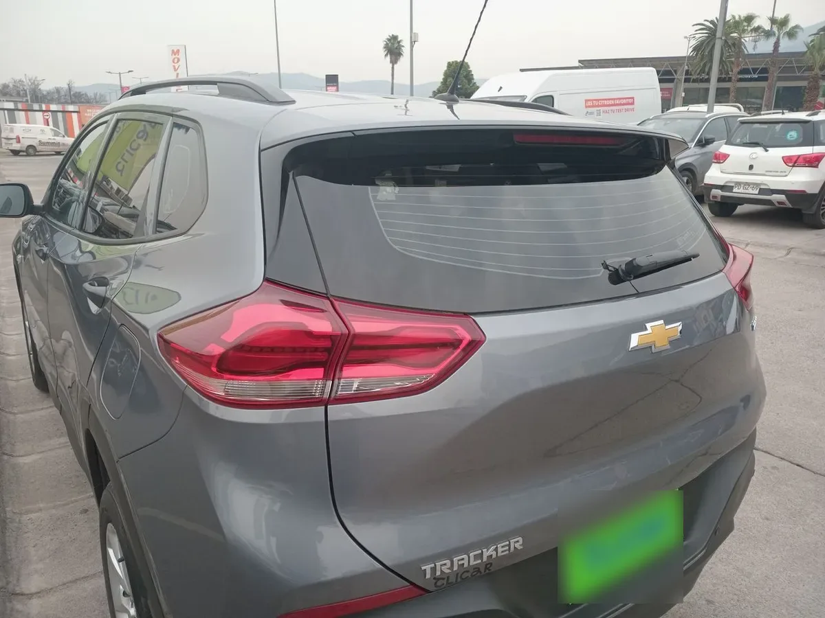 Chevrolet Tracker 1.2t Ls Fwd Mt 5p año 2022