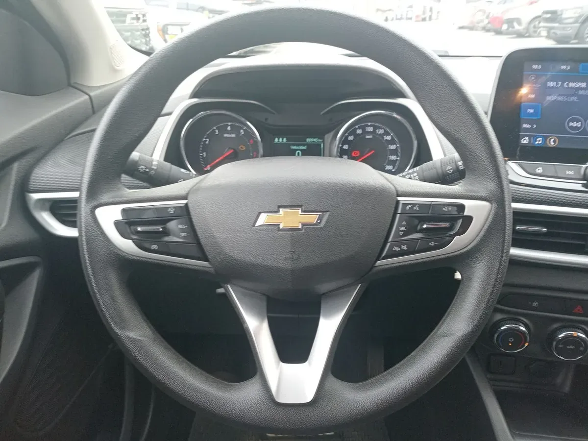 Chevrolet Tracker 1.2t Ls Fwd Mt 5p año 2022