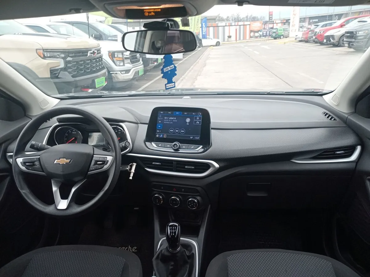 Chevrolet Tracker 1.2t Ls Fwd Mt 5p año 2022