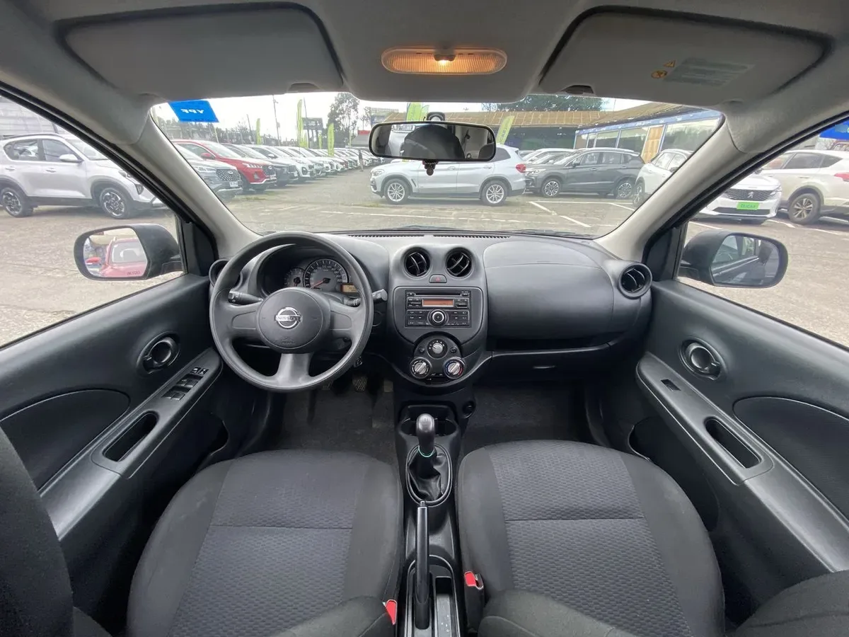 Nissan March 1.6 Active 4x2 Mt 5p año 2016