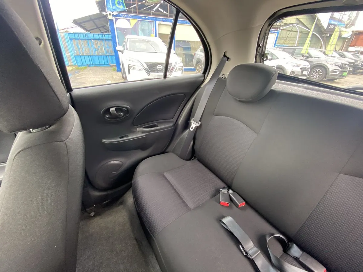 Nissan March 1.6 Active 4x2 Mt 5p año 2016