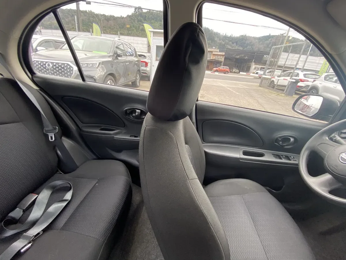 Nissan March 1.6 Active 4x2 Mt 5p año 2016