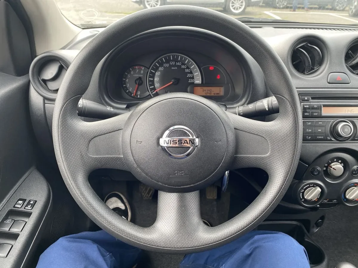 Nissan March 1.6 Active 4x2 Mt 5p año 2016