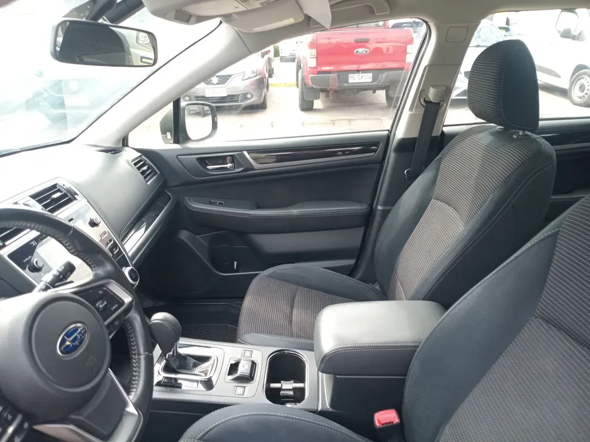 Subaru Outback 2.5i Limited Awd Cvt At 5p año 2019