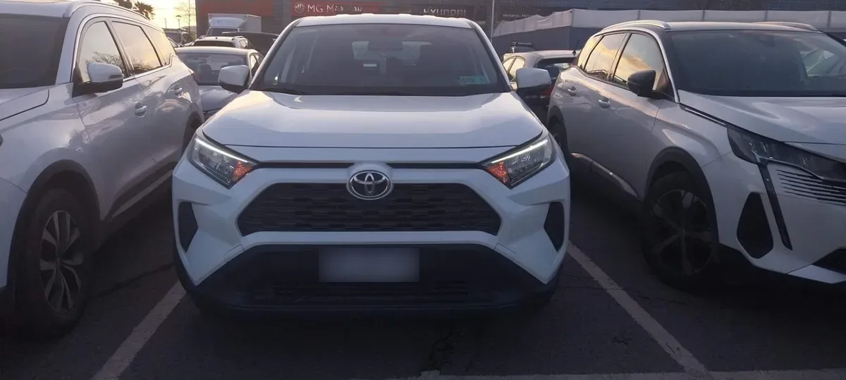 Toyota Rav 4 2.0 Le 4x2 Mt 5p año 2021