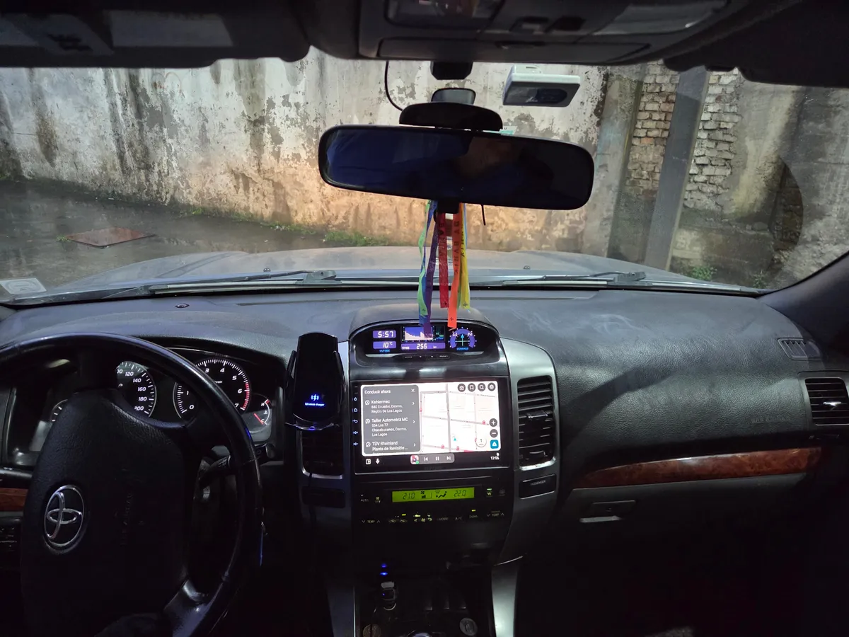 TOYOTA LAND CRUISER 2.7 Prado Lujo Mt año 2008