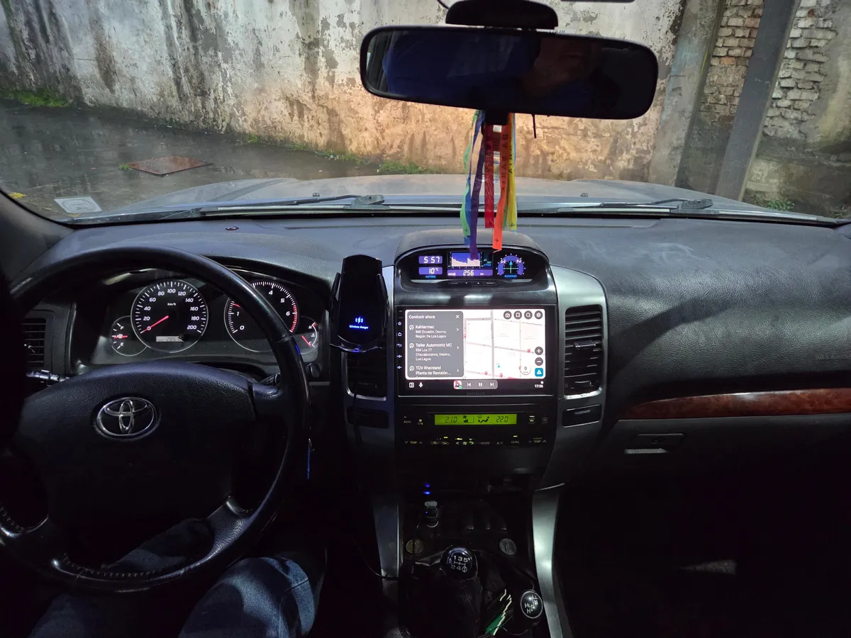 TOYOTA LAND CRUISER 2.7 Prado Lujo Mt año 2008