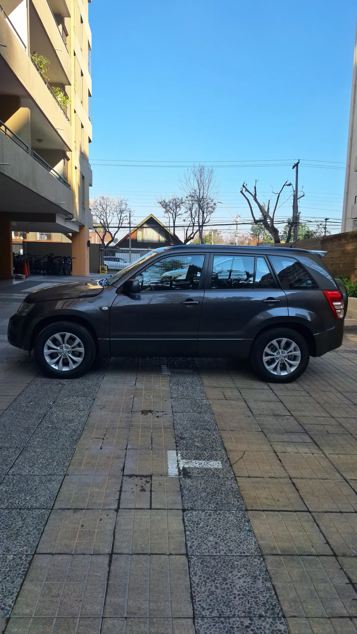 Suzuki Grand Nomade Otra año 2013