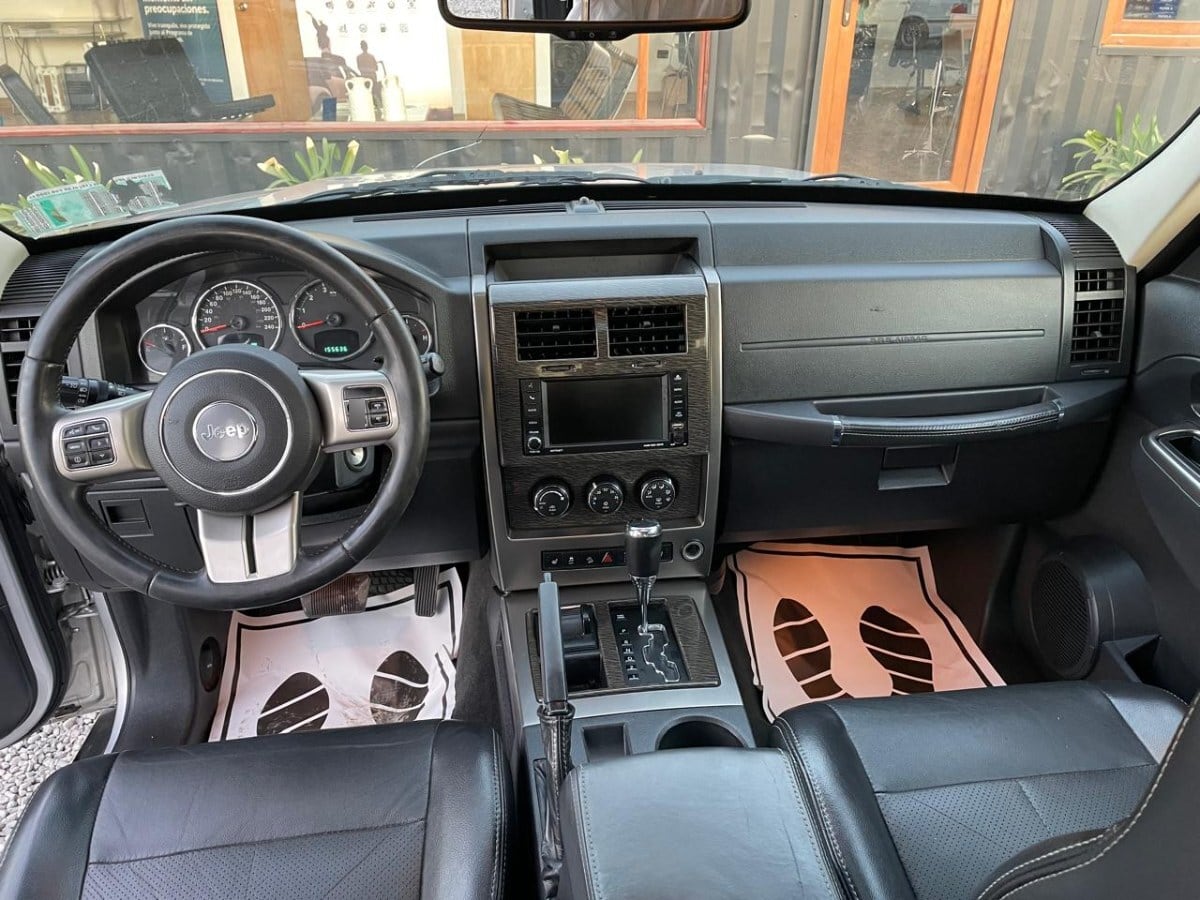 Jeep Cherokee Limited3.7 Aut 4x4 año 2013