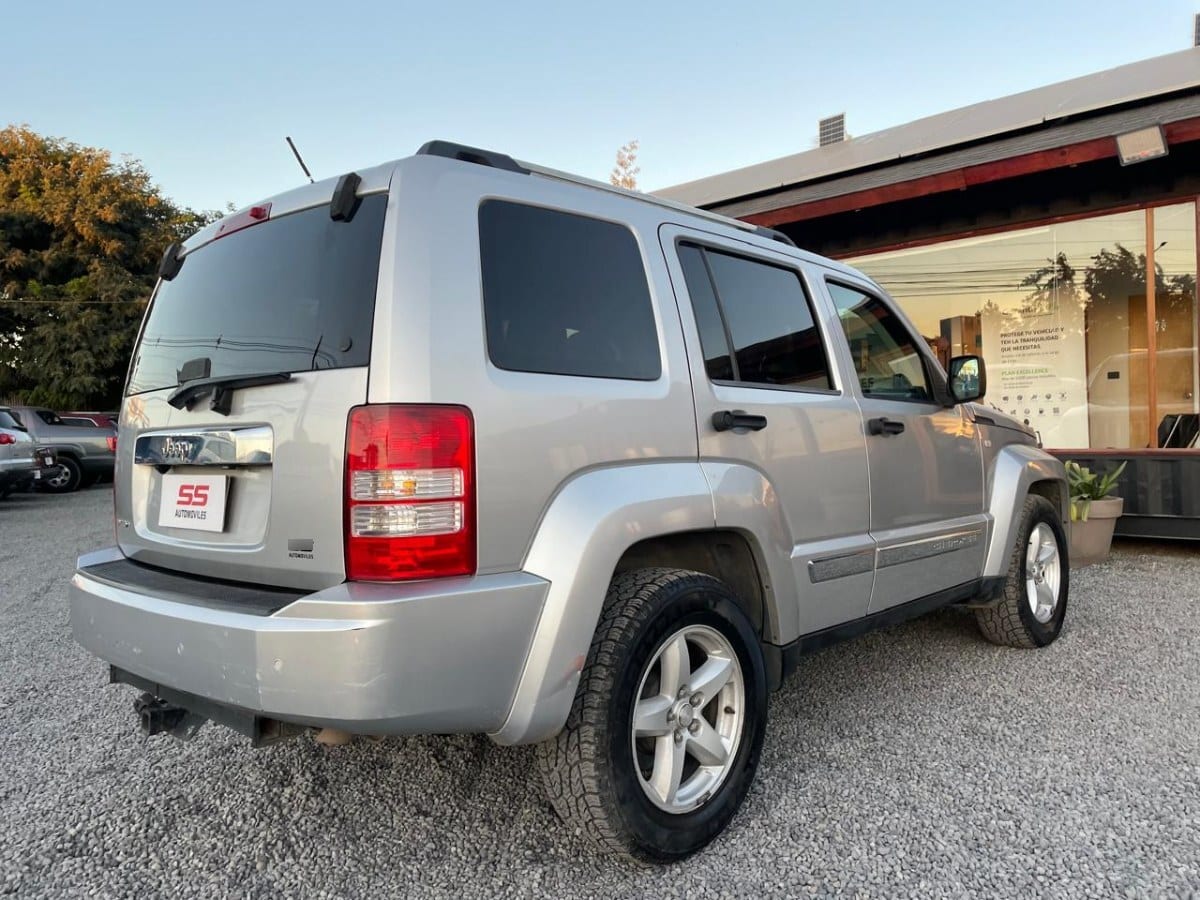 Jeep Cherokee Limited3.7 Aut 4x4 año 2013