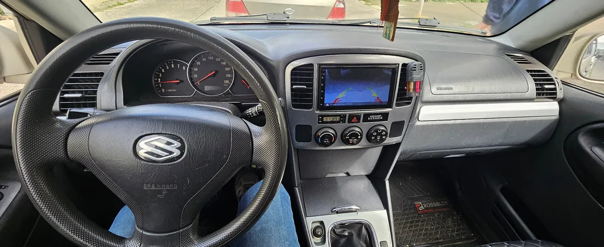 SUZUKI GRAND NOMADE 2.0 Mt Glx 4x4 año 2006