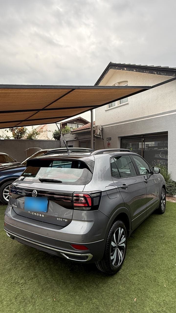 Volkswagen T-Cross 1.0 Tsi Comfortline 4x2 At6 5p. año 2022