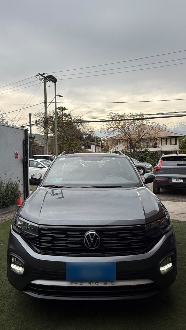 Volkswagen T-Cross 1.0 Tsi Comfortline 4x2 At6 5p. año 2022