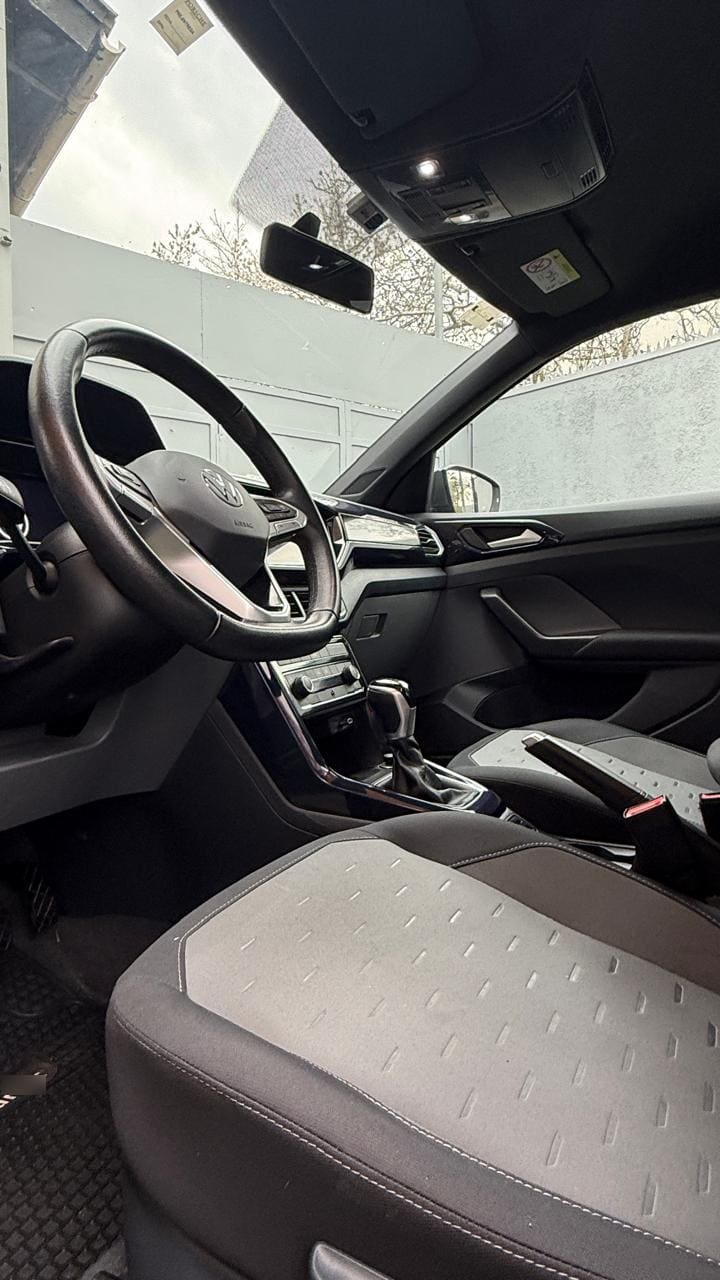 Volkswagen T-Cross 1.0 Tsi Comfortline 4x2 At6 5p. año 2022