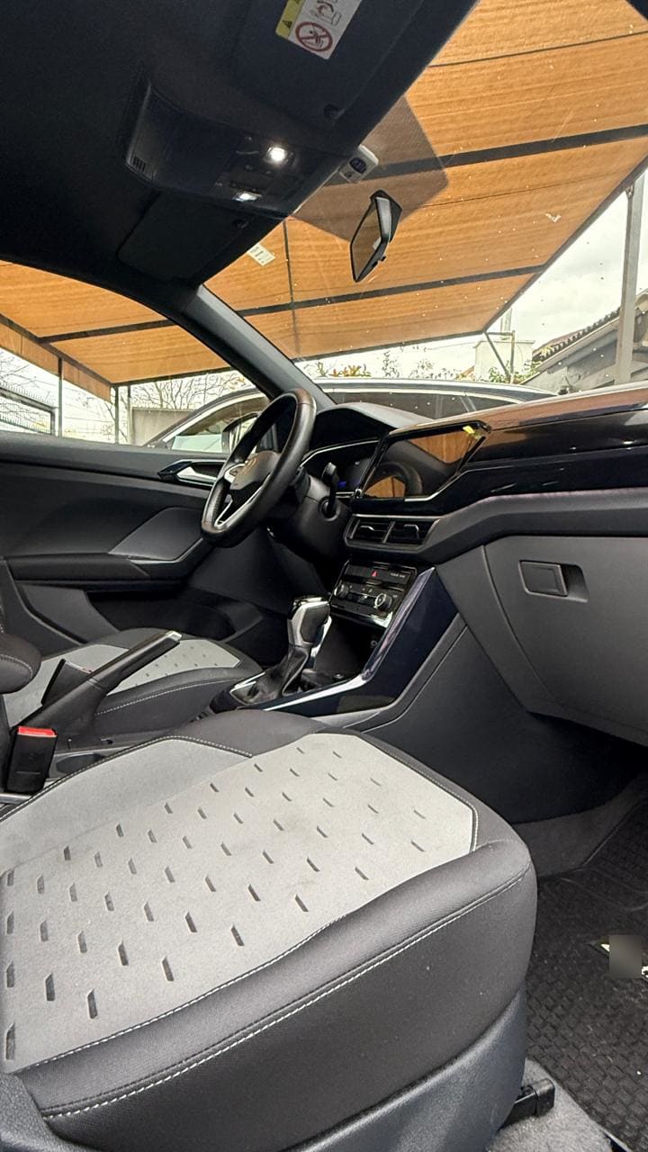 Volkswagen T-Cross 1.0 Tsi Comfortline 4x2 At6 5p. año 2022