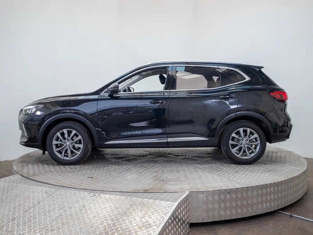MG Hs 1.5t Com Mt año 2024