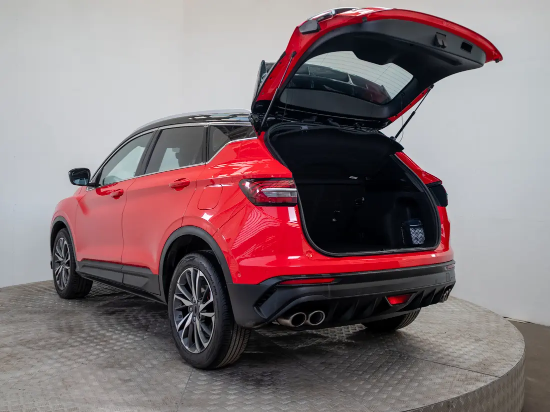 Geely Coolray 1.5 Sport 7dct At año 2022