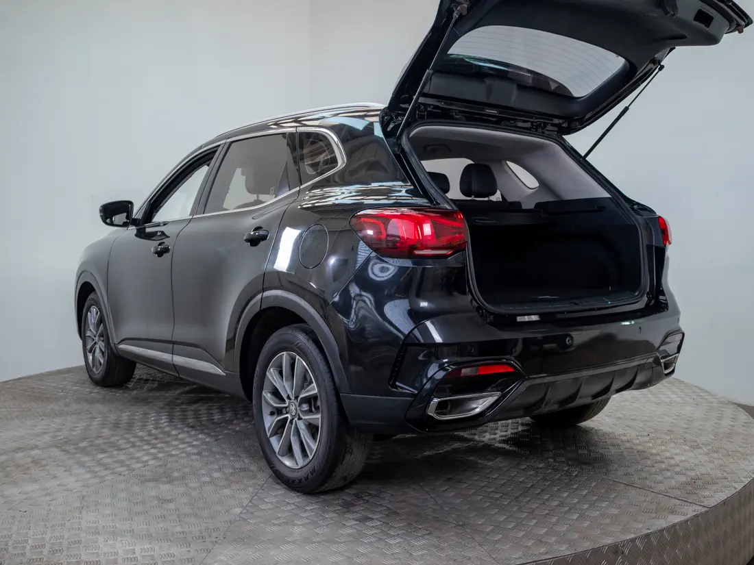 MG Hs 1.5t Com Mt año 2024