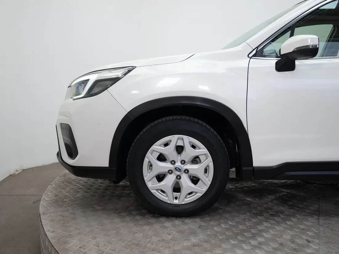 Subaru Forester 2.0 Awd X At 4x4 año 2021