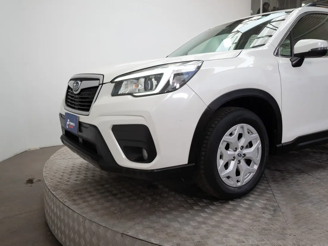 Subaru Forester 2.0 Awd X At 4x4 año 2021