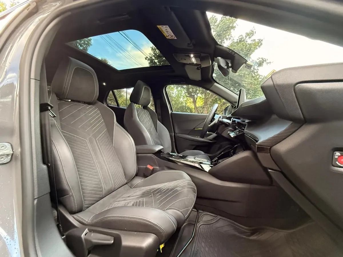 PEUGEOT 2008 1.5 Gt Bluehdi 130 At Diesel año 2024