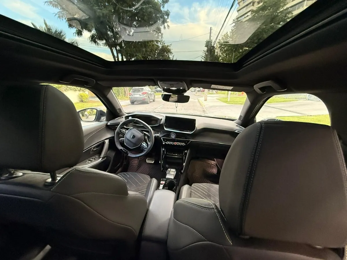 PEUGEOT 2008 1.5 Gt Bluehdi 130 At Diesel año 2024