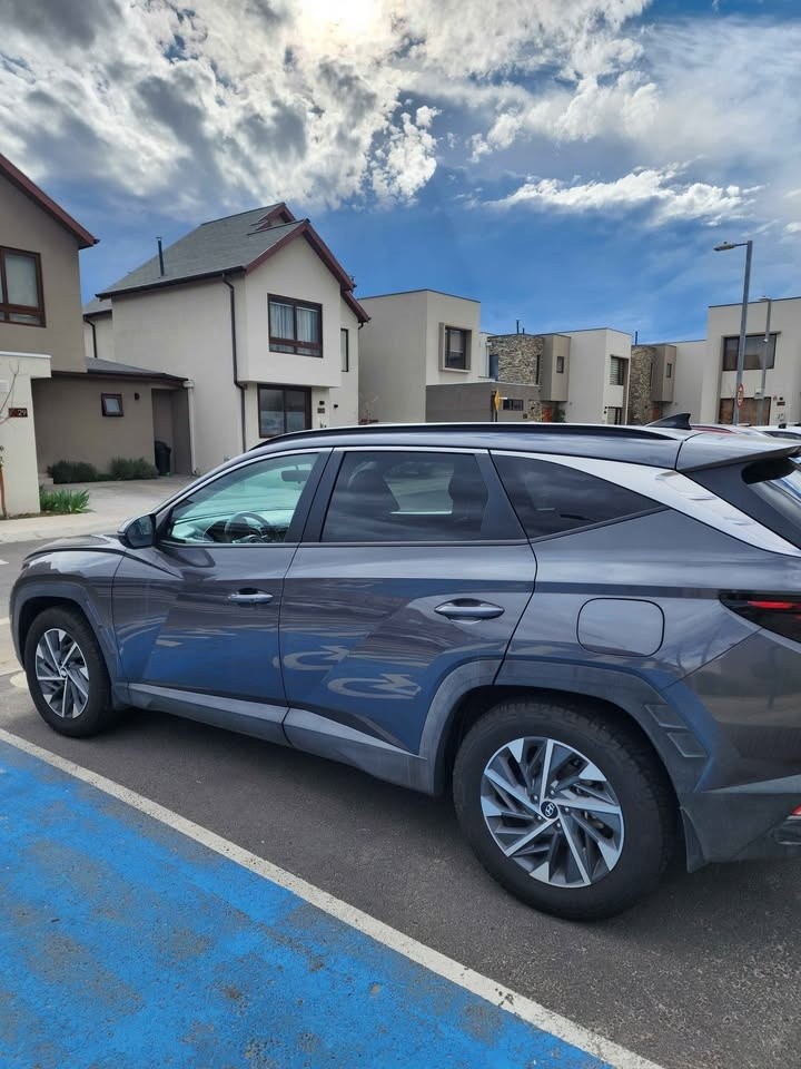HYUNDAI TUCSON 2.0 Nx4 Plus At 4x4 año 2025