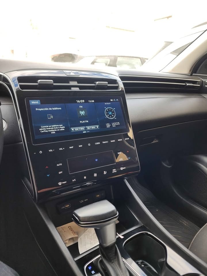 HYUNDAI TUCSON 2.0 Nx4 Plus At 4x4 año 2025