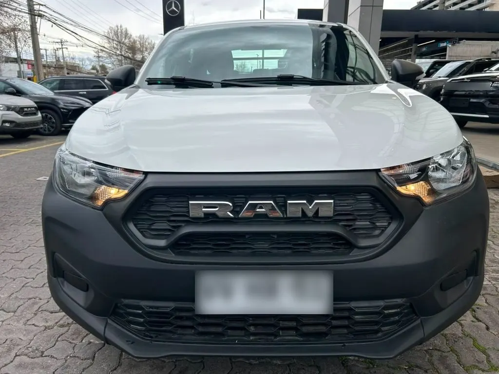 Ram 700 1.3 Slt 4x2 Dob. Cab. Mt 4p año 2026