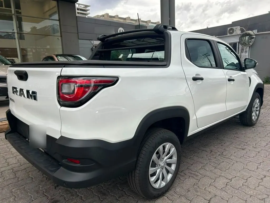 Ram 700 1.3 Slt 4x2 Dob. Cab. Mt 4p año 2026