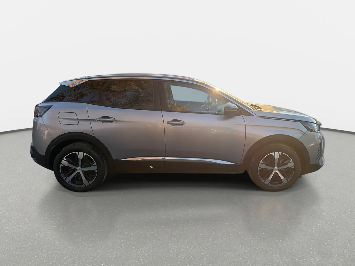 Peugeot 3008 1.5 Allure Pack Bluehdi 130 4x2 Eat8 5p año 2024