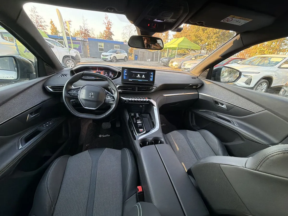 Peugeot 3008 1.5 Allure Pack Bluehdi 130 4x2 Eat8 5p año 2024