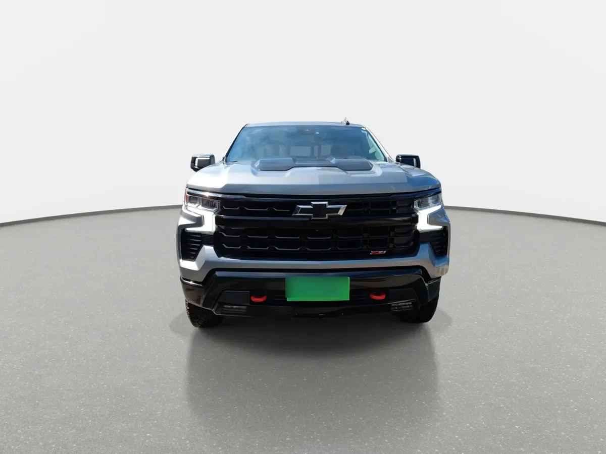Chevrolet Silverado 5.3 Lt Trail Boss Z71 4x4 At 4p año 2024