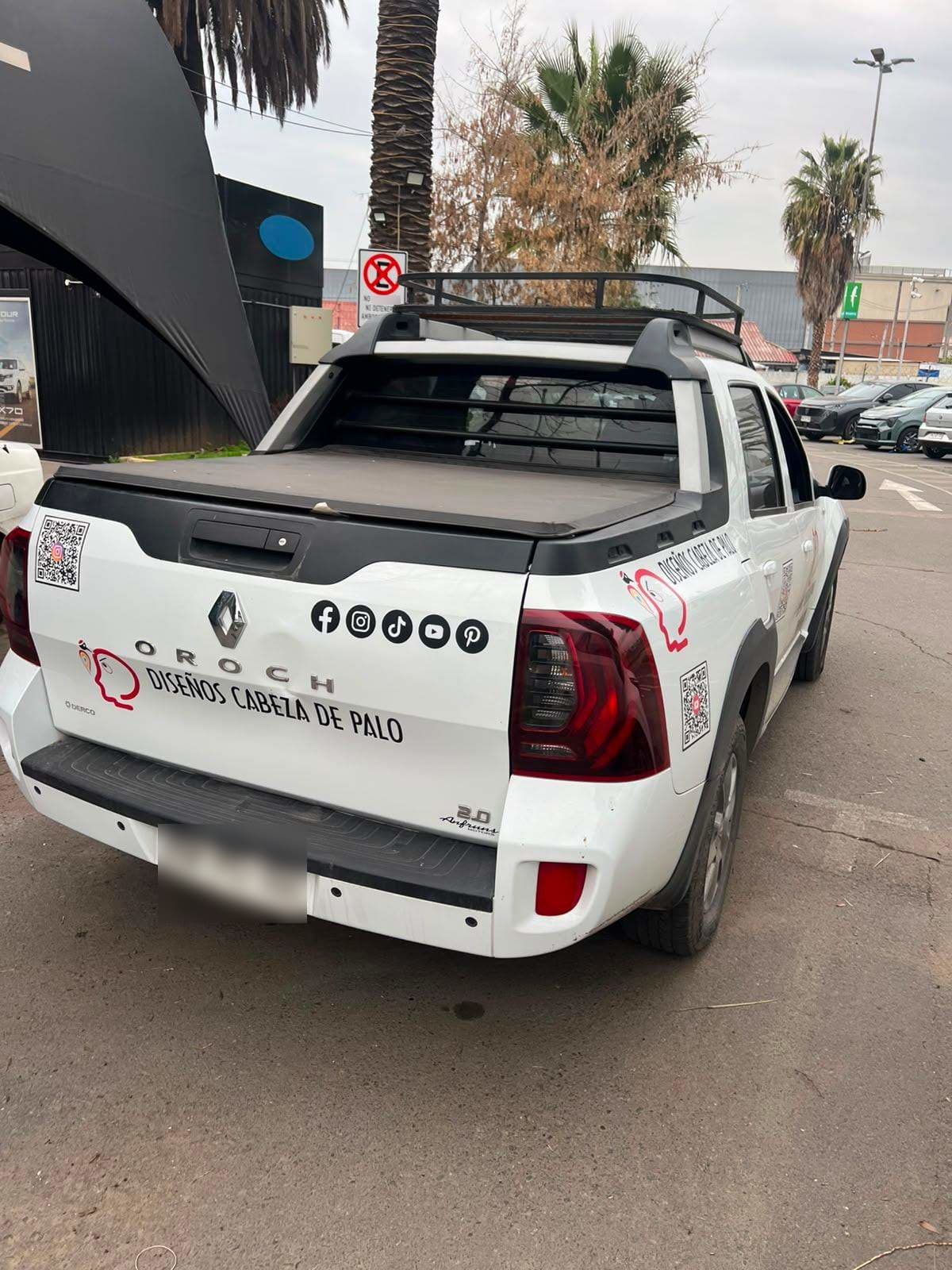 Renault Oroch 2.0 Intens Dob. Cab. 4x4 Mt 4p año 2022