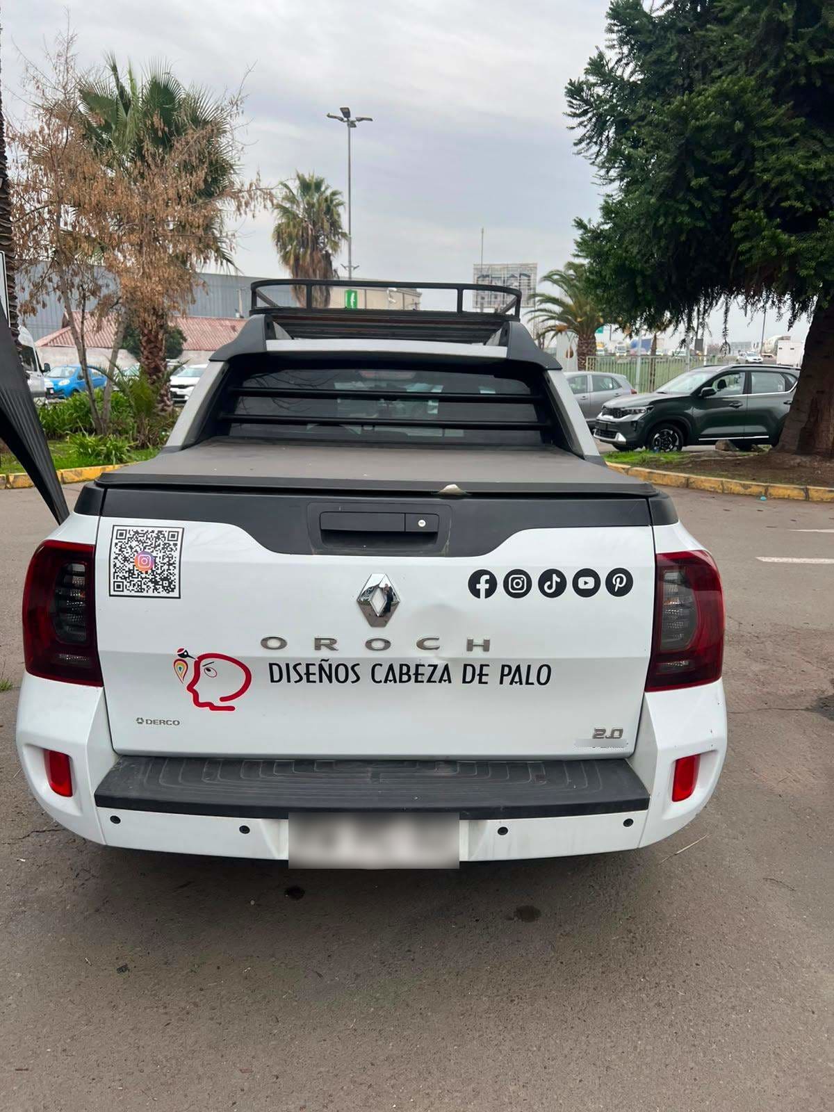Renault Oroch 2.0 Intens Dob. Cab. 4x4 Mt 4p año 2022
