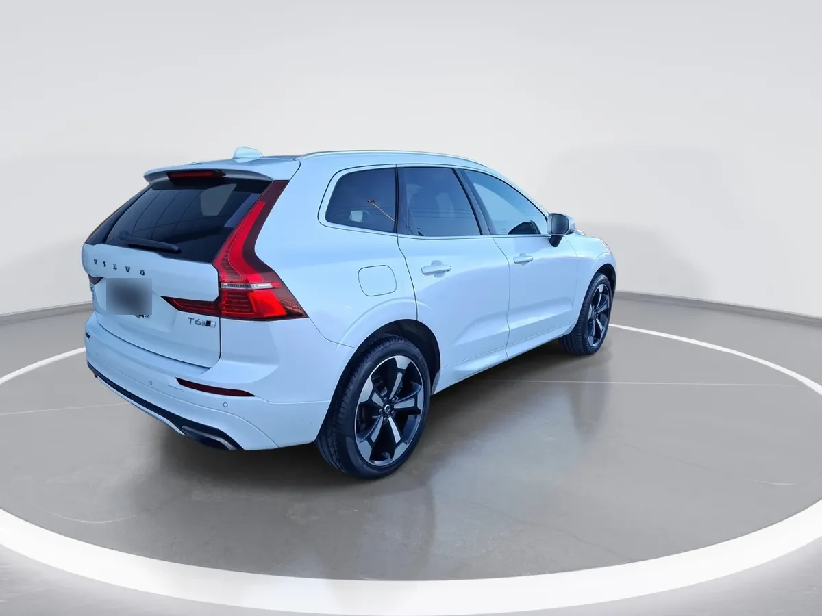 Volvo Xc60 2.4 T6 R-Design At 5p año 2020