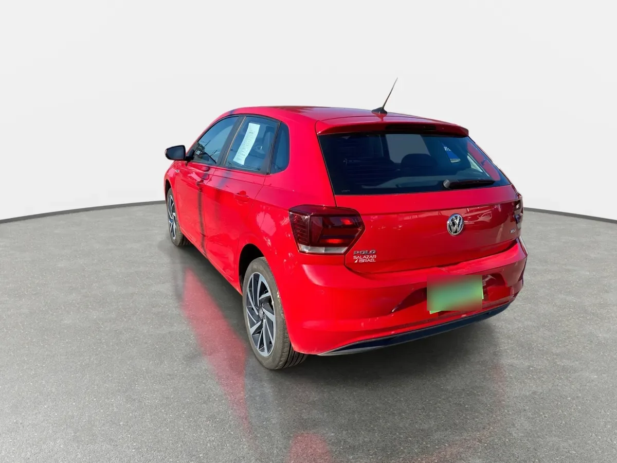 Volkswagen Polo 1.6 Highline 4x2 Hb Mt 5p año 2023