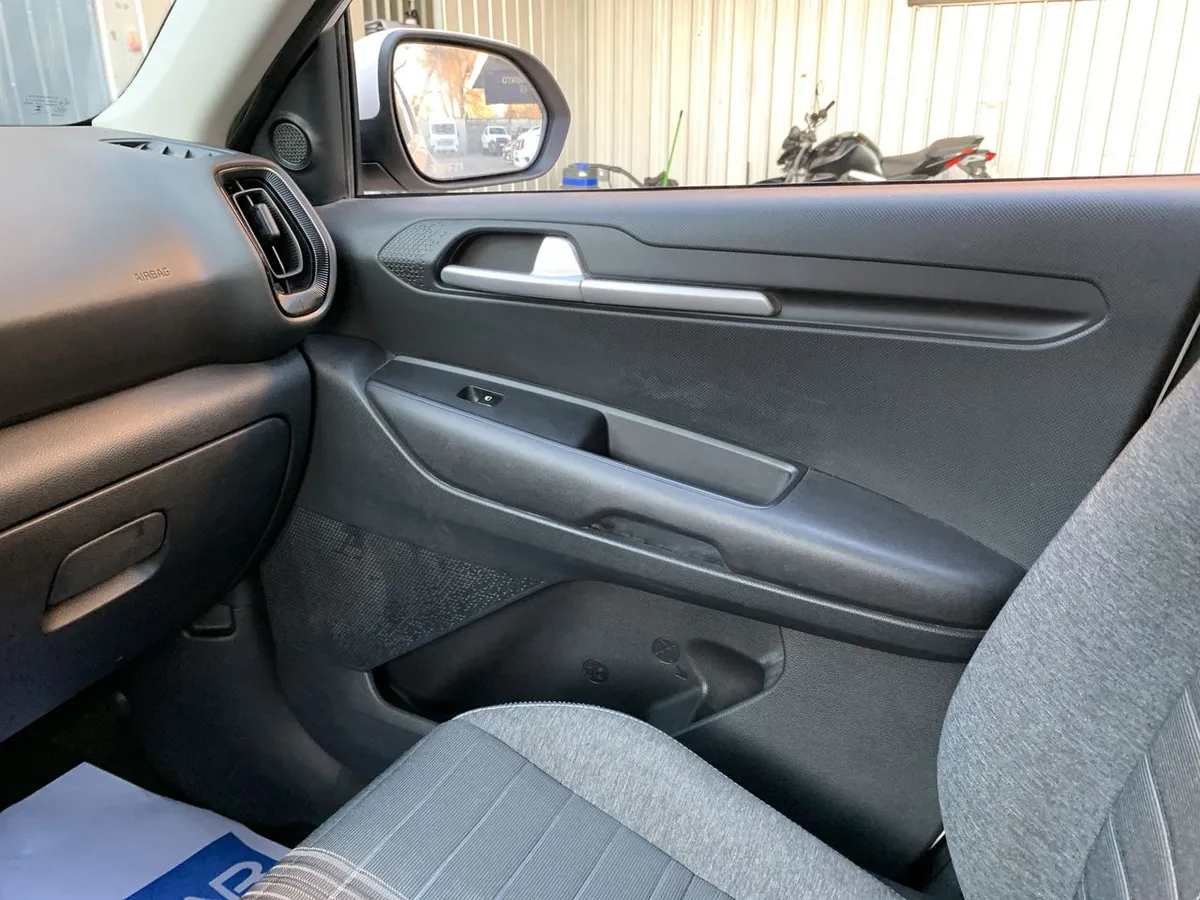 Kia Sonet 1.5 Ex 4x2 Ivt Ri At 5p año 2025
