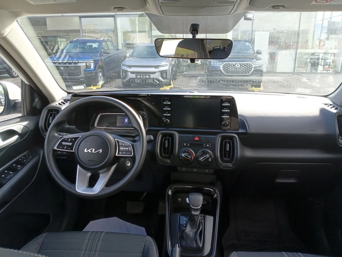 Kia Sonet 1.5 Ex 4x2 Ivt Ri At 5p año 2025
