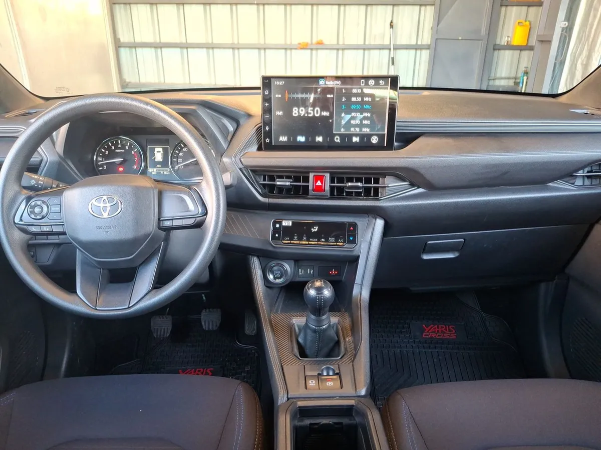Toyota Yaris Cross 1.5 Xi 4x2 5mt 5p año 2026