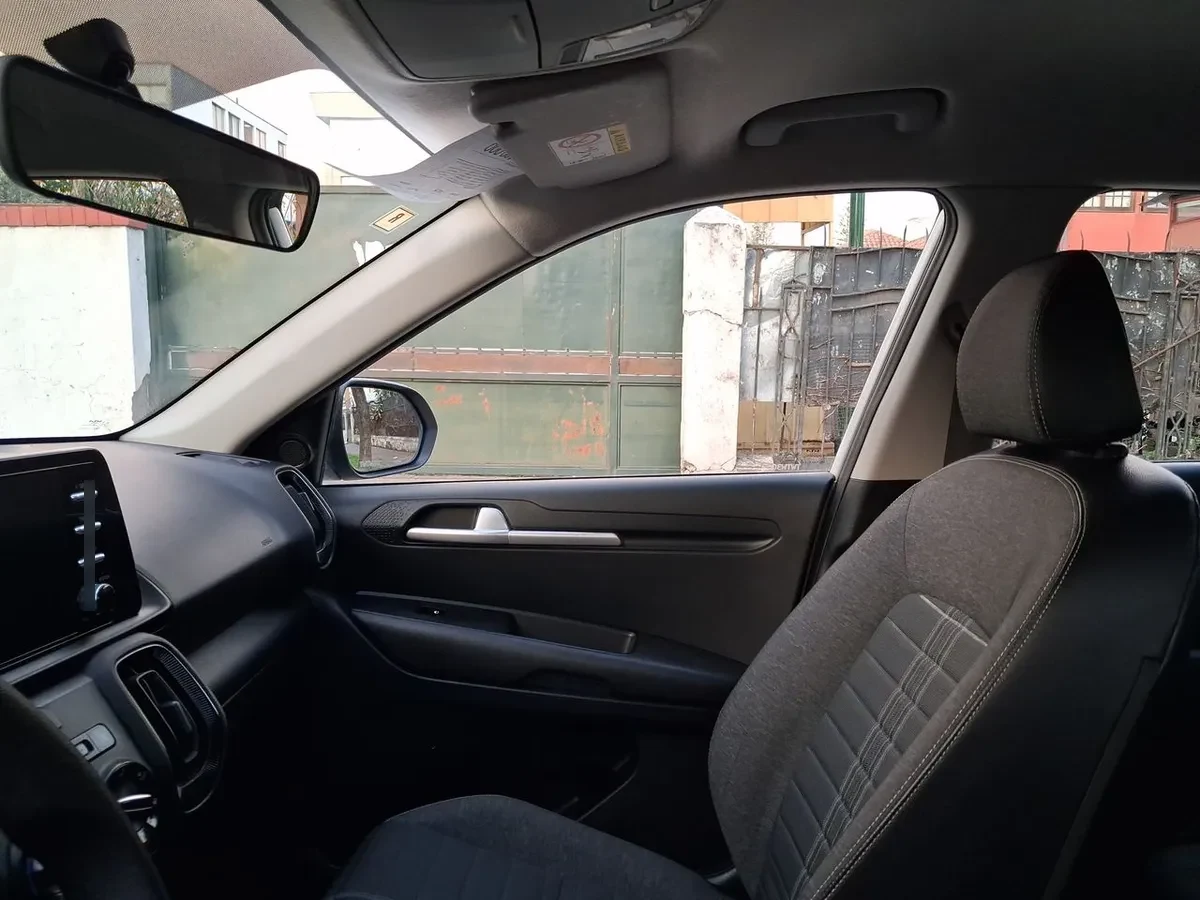 Kia Sonet 1.5 Ex 4x2 Ivt Ri At 5p año 2025