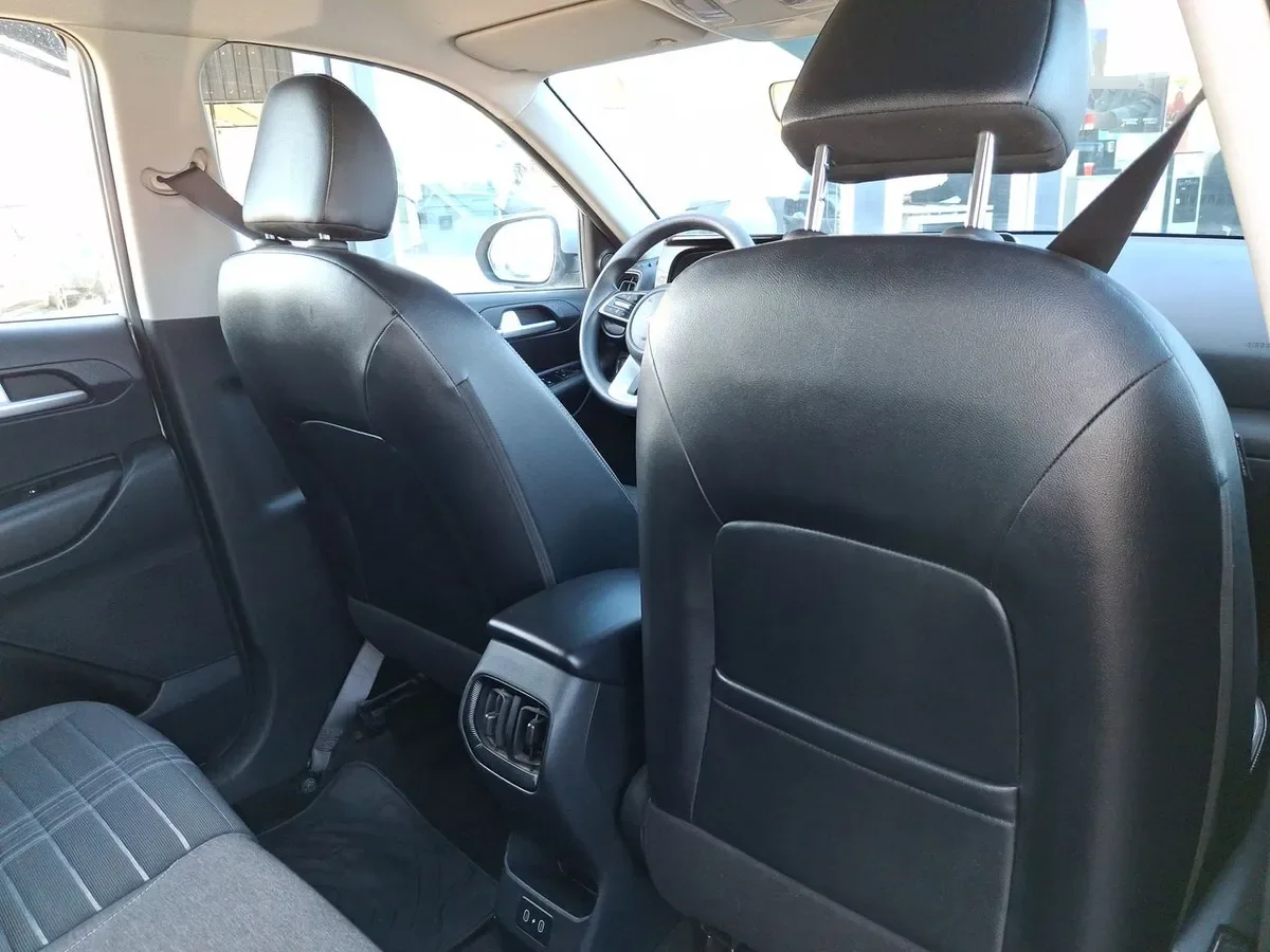 Kia Sonet 1.5 Ex 4x2 Ivt Ri At 5p año 2025
