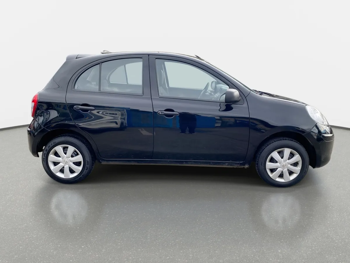 Nissan March 1.6 Active 4x2 Mt 5p año 2016