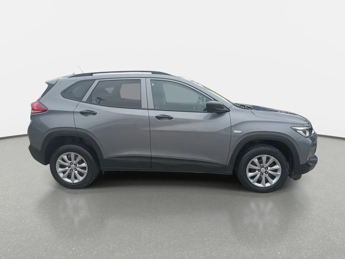 Chevrolet Tracker 1.2t Ls Fwd Mt 5p año 2022