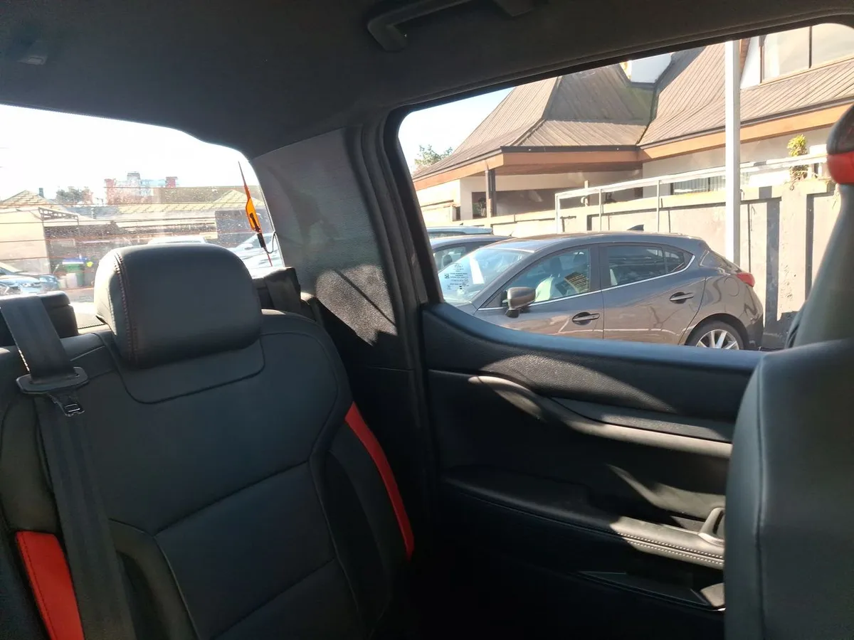 Ford Ranger 3.0t Raptor 4x4 Dob. Cab. At 4p año 2025