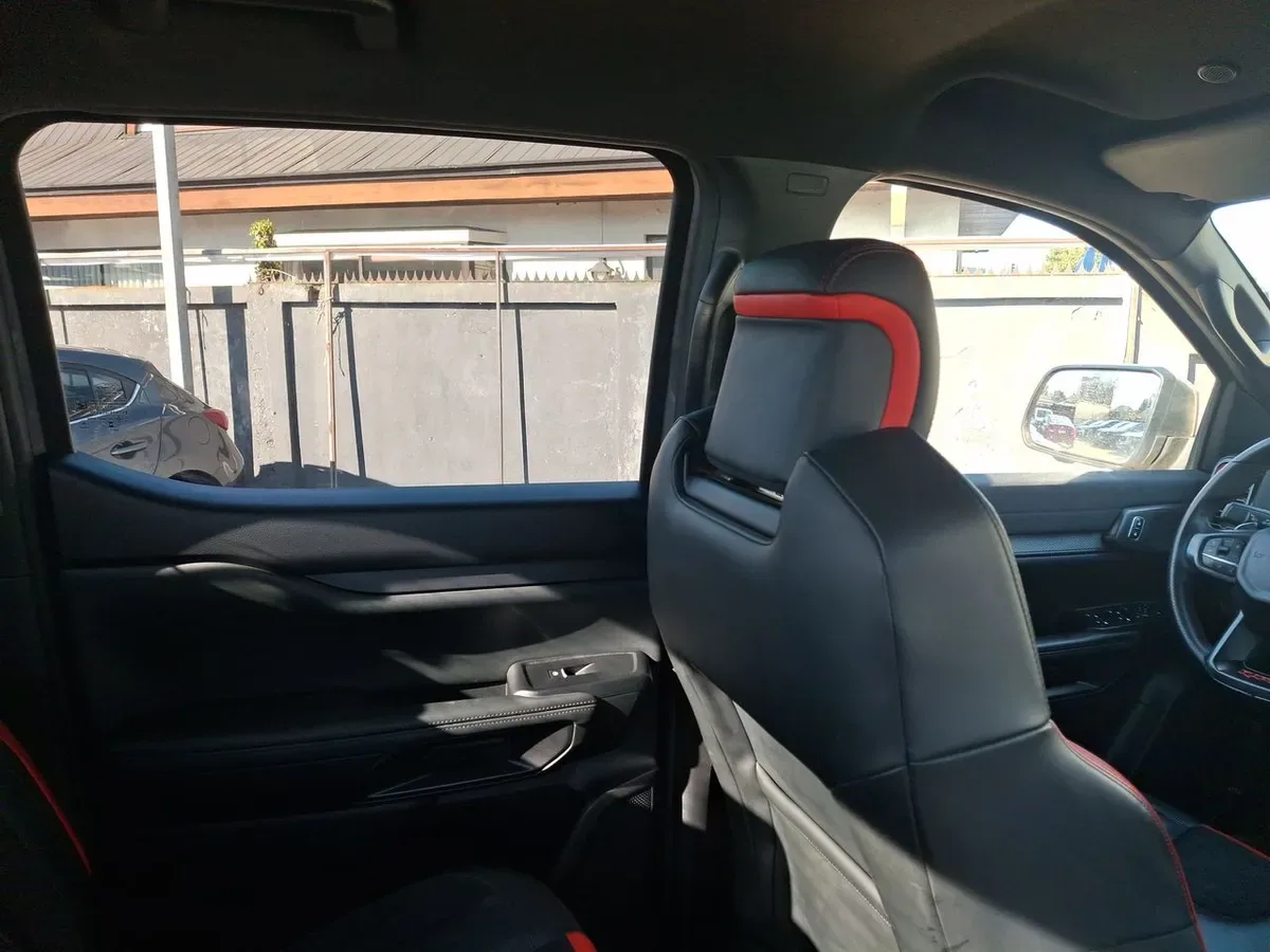 Ford Ranger 3.0t Raptor 4x4 Dob. Cab. At 4p año 2025